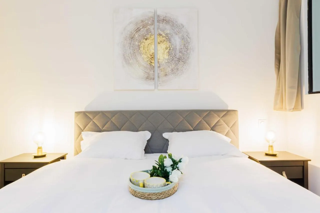 Residence Near Republique Paris 0*,