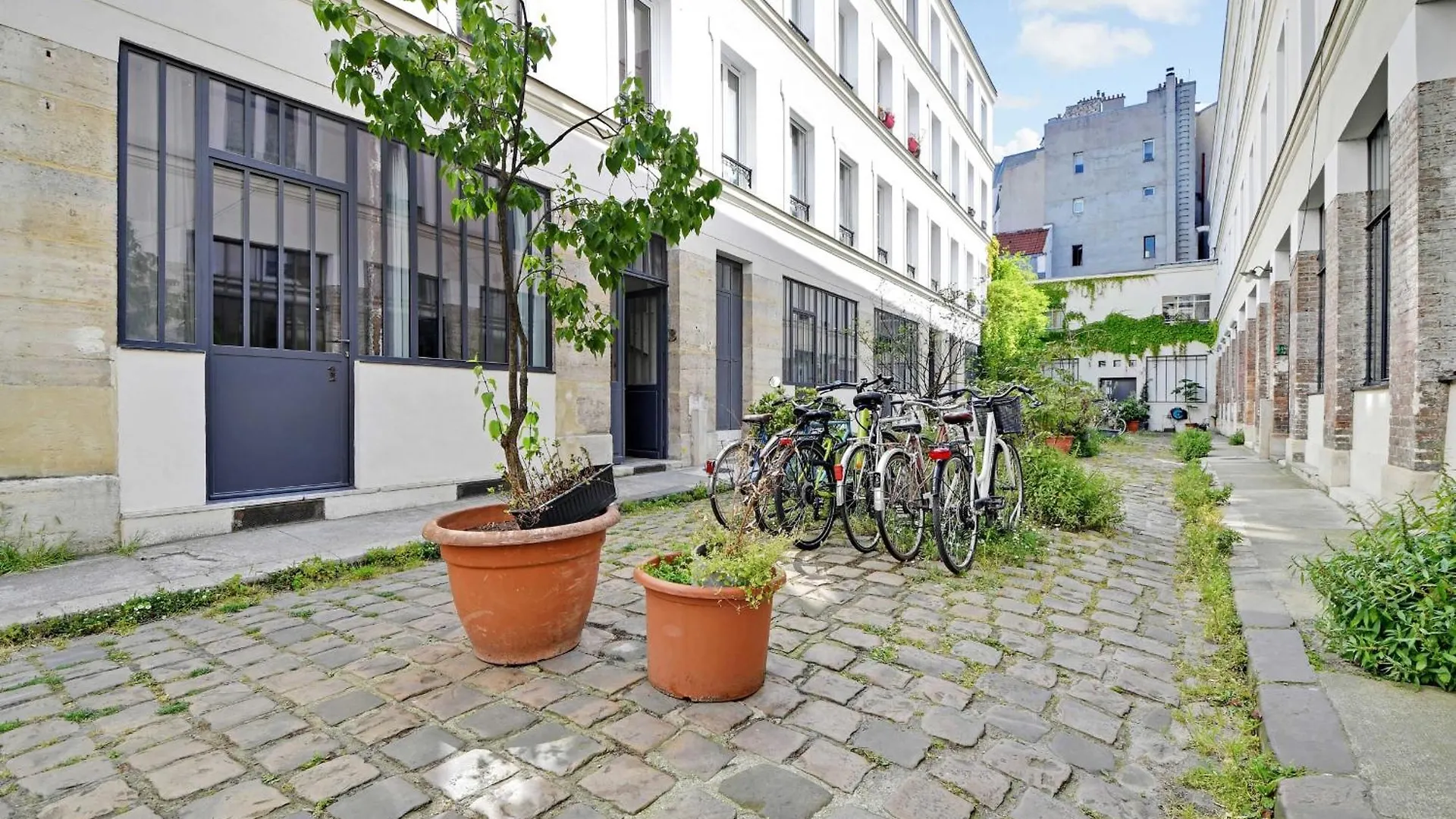Residence Near Republique Paris