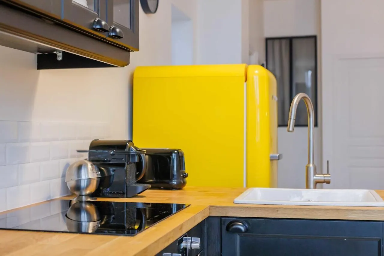 Apartment Residence Near Republique Paris