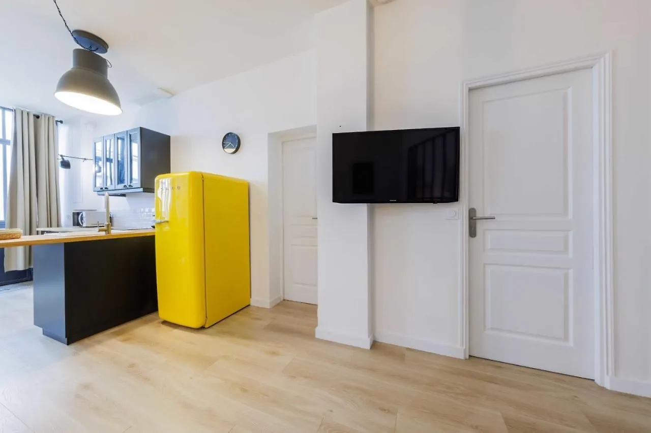 Residence Near Republique 파리 0*,
